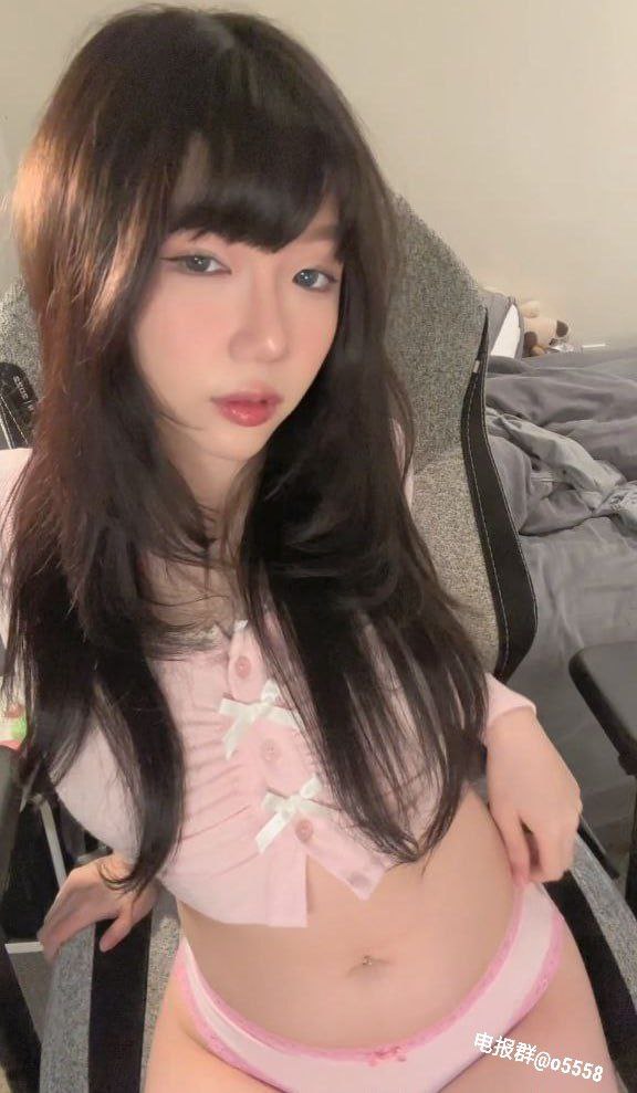 国产精品野外AV久久久街角で出会った見知らぬ人たちと会話！（シリーズ）高清在线观看